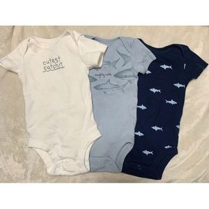 Set of 3 newborn onesies!